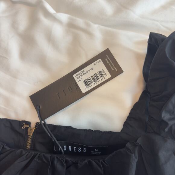 NWT Lioness Almost Famous Top Onyx Black Women’s Size M - Picture 3 of 5